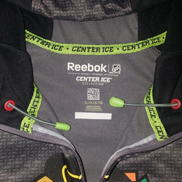 Chicago Blackhawks Center Ice Full-Zip Hoodie - Picture 4 of 8